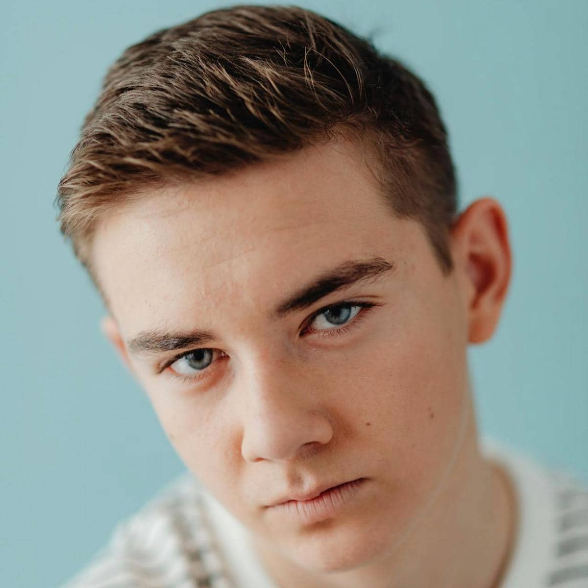 ilustrasi gaya rambut anti razia sekolah