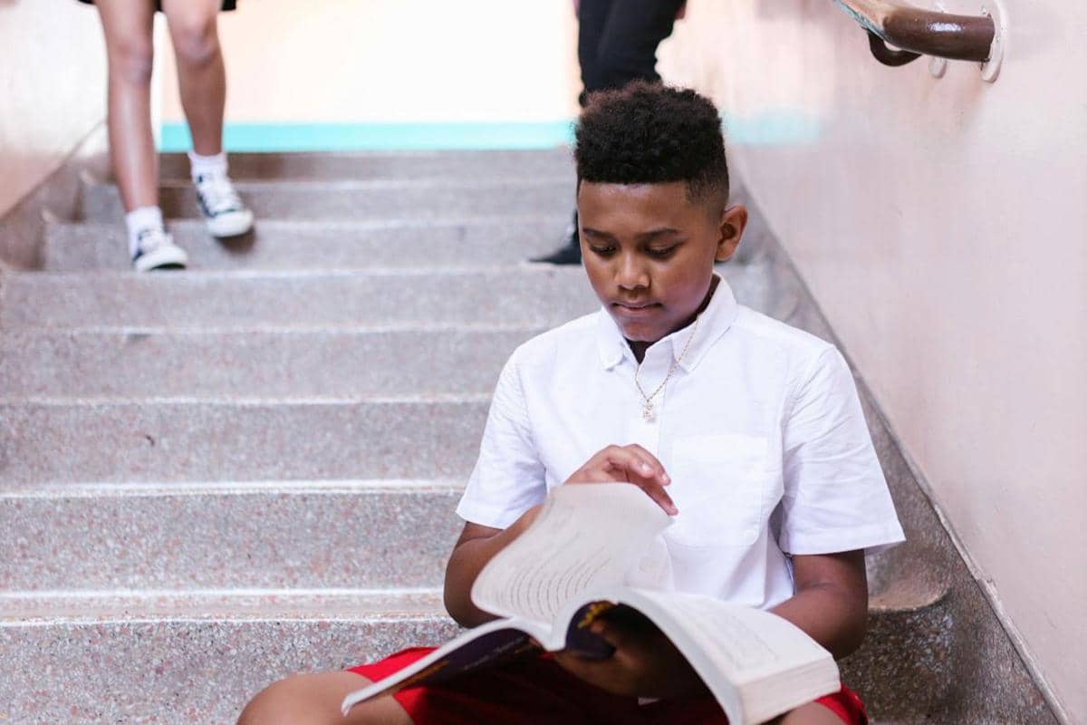 ilustrasi gaya rambut anti razia sekolah