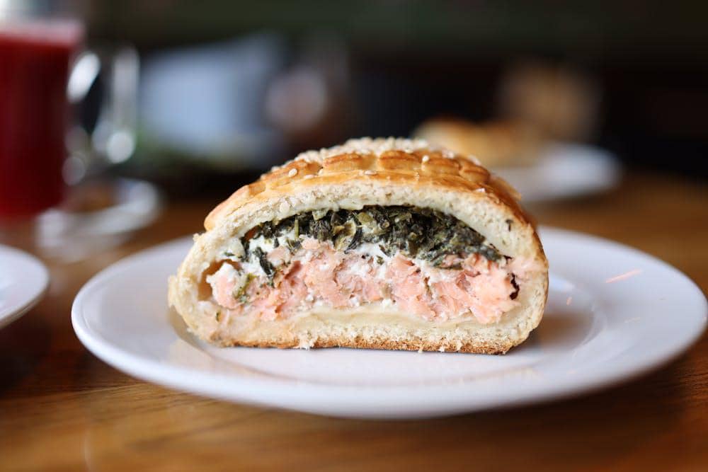 ilustrasi salmon en croute