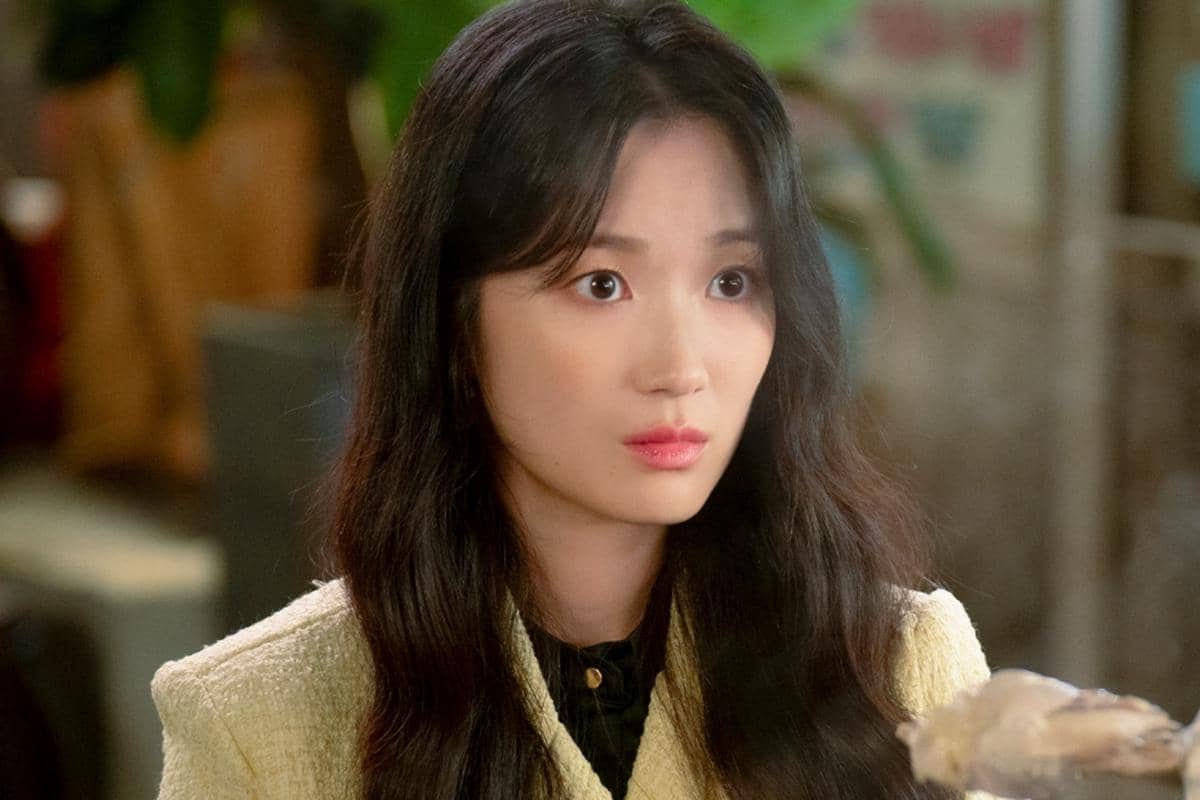 Still cut No Tail to Tell