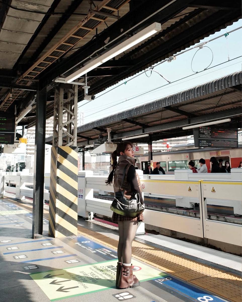 Dinda Kirana liburan ke Jepang bersama adik tercinta