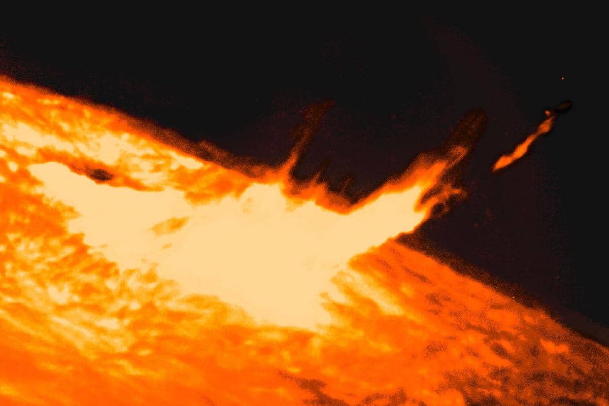 Ilustrasi badai matahari