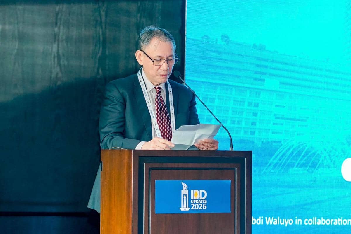 Prof. dr. Marcellus Simadibrata, Ph.D, Sp.PD-KGEH, FACG, FASGE, FINASIM, Spesialis Penyakit Dalam bidang Gastroenterologi-Hepatologi di RS Abdi Waluyo.