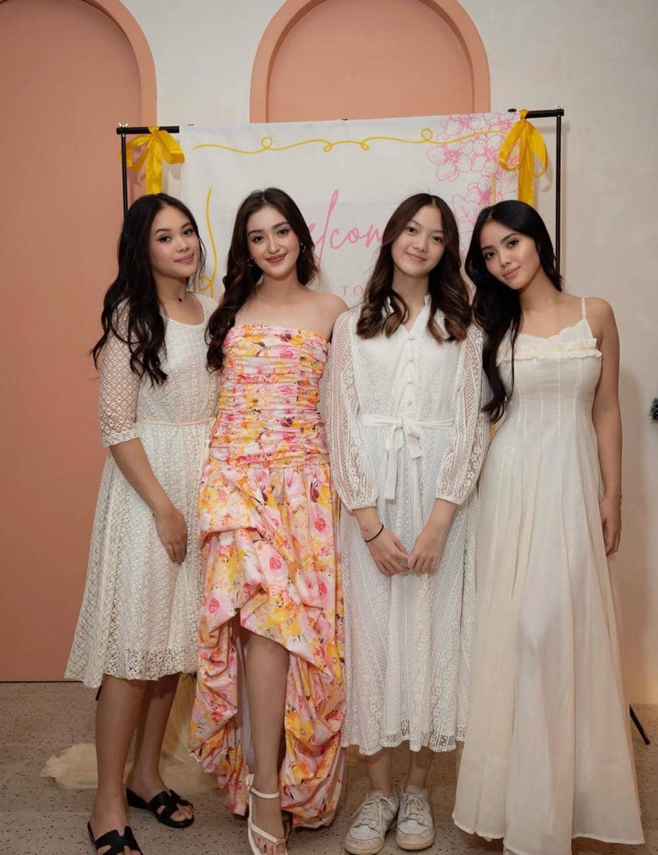 OOTD Rania Marchella, adik Ranty Maria