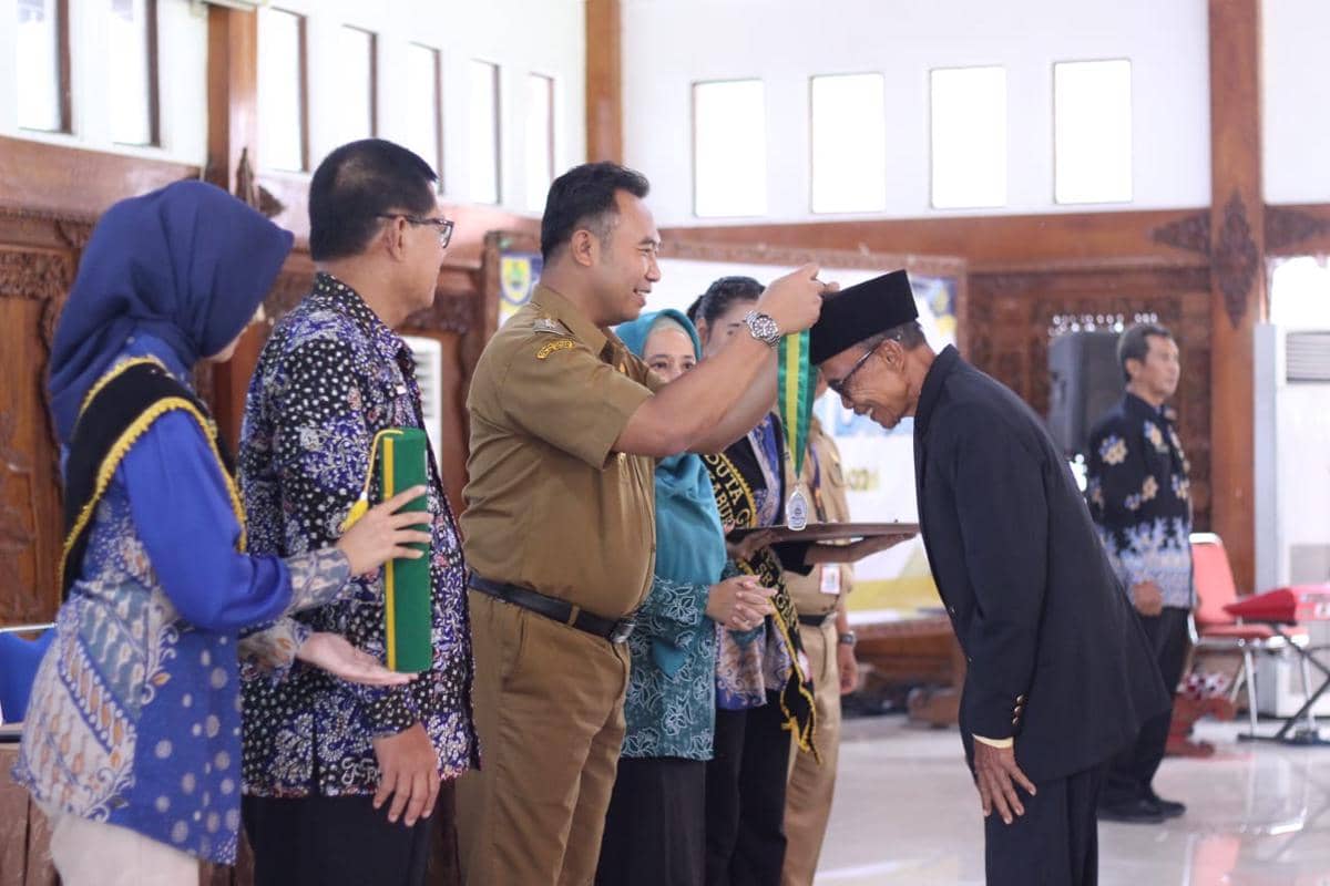 sekolah lansia, bkkbn jateng