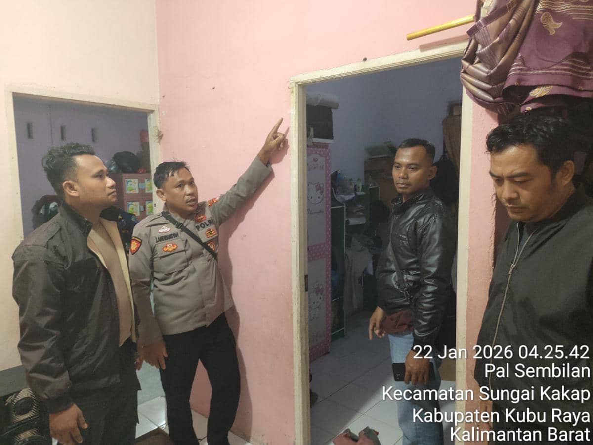 Siswi Pontianak ditemukan tewas tergantung. 