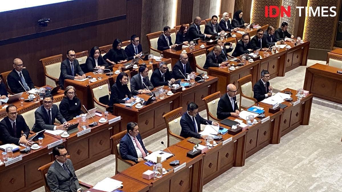 Rapat kerja Kemlu RI dengan Komisi I DPR RI pada Selasa (27/1/2026), digelar tertutup. (IDN Times/Marcheilla Ariesta)