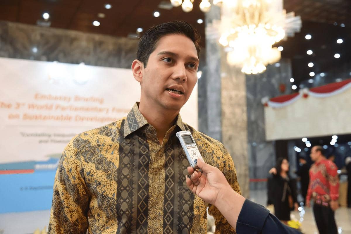 Profil Budi Djiwandono, yang Diisukan Merapat ke Kabinet Prabowo