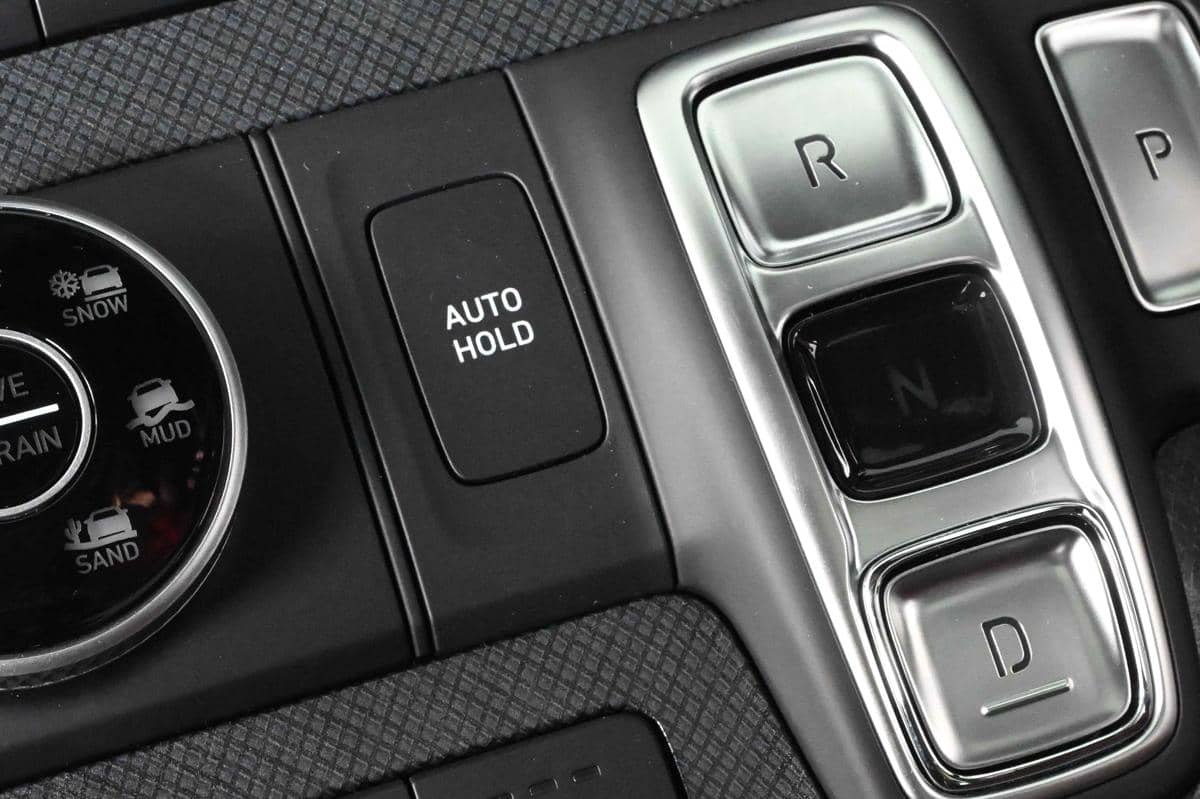 ilustrasi fitur auto hold