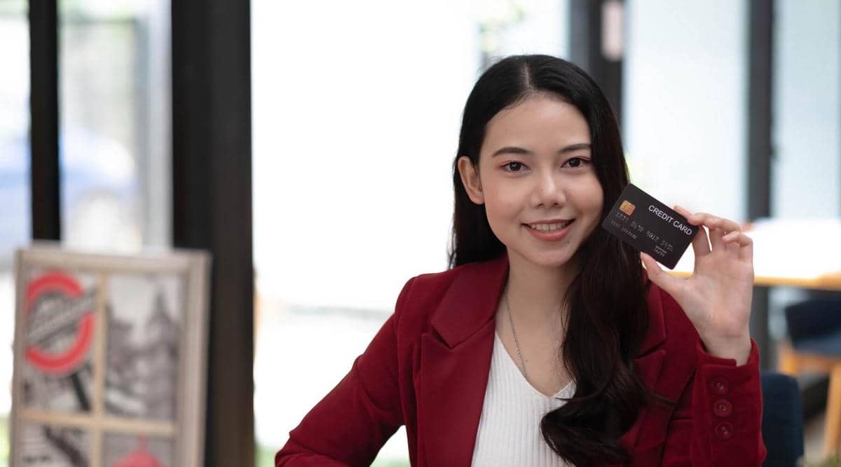 ilustrasi kartu kredit