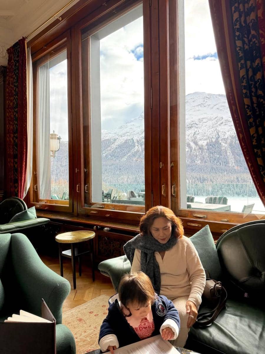 Keluarga Jessica Mila liburan di Switzerland