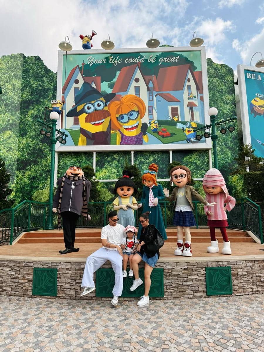 Keluarga Siti Badriah main di Universal Studio Singapura