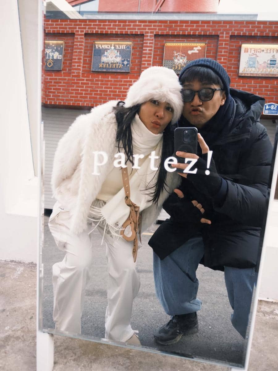 Mikha Tambayong dan Deva Mahenra liburan ke Korea Selatan