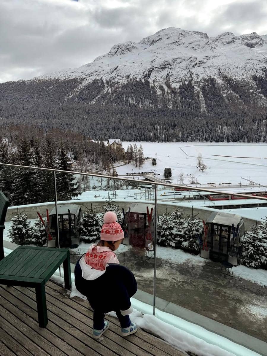 Keluarga Jessica Mila liburan di Switzerland