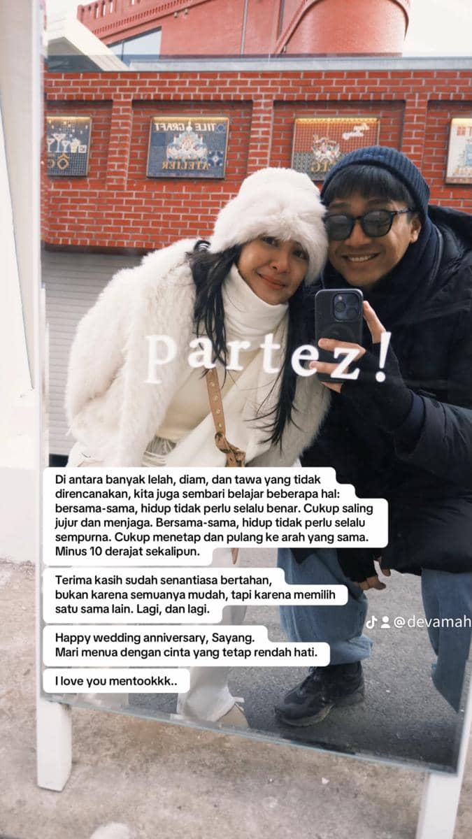 Mikha Tambayong dan Deva Mahenra liburan ke Korea Selatan