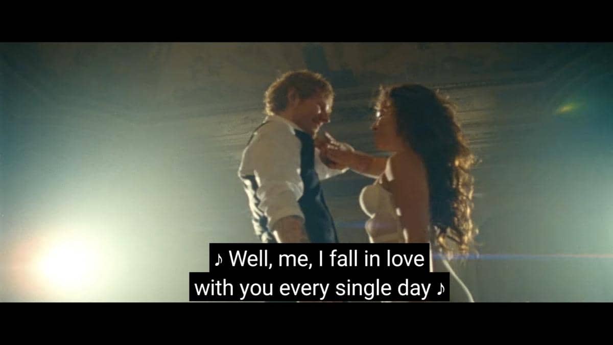 cuplikan video klip "Thinking Out Loud"