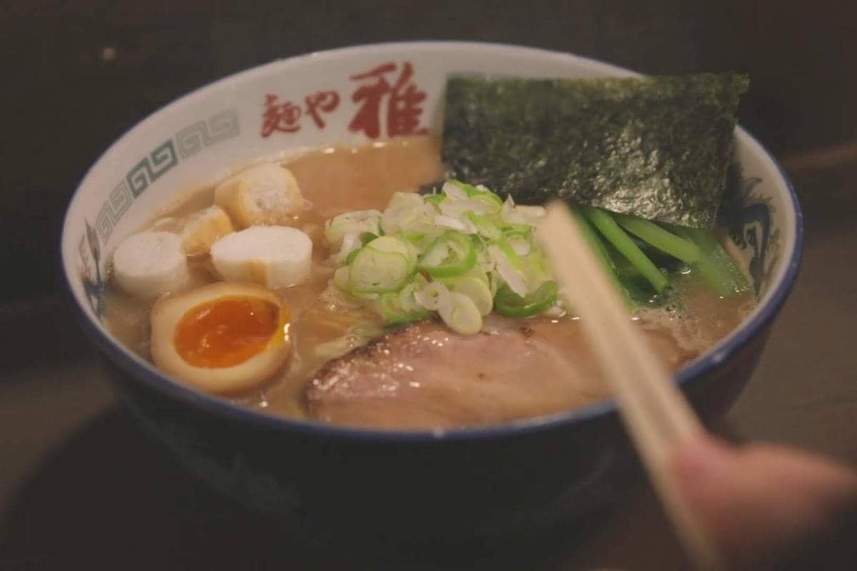 ilustrasi shoyu ramen di Gimbap and Onigiri