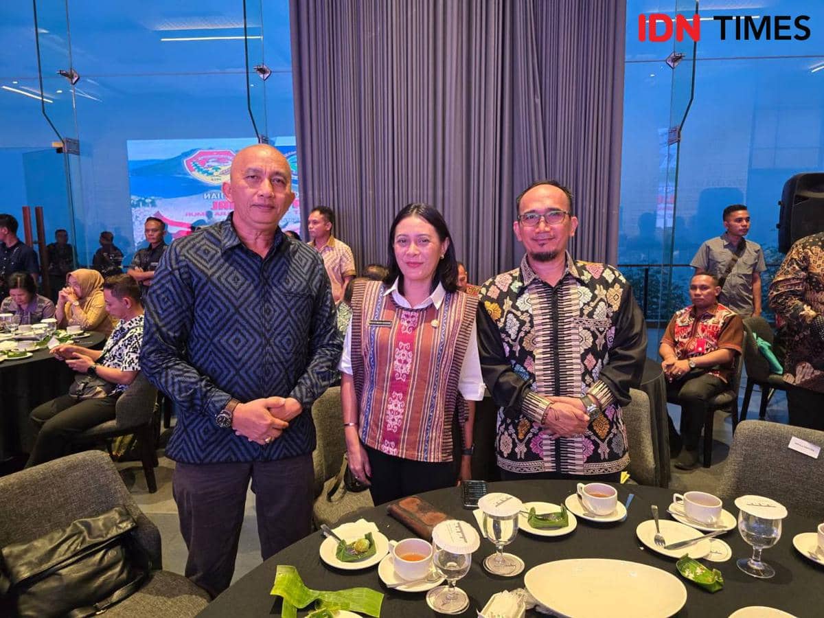 Kepala Dinas ESDM NTB Samsudin saat penandatanganan kerja sama tiga provinsi.