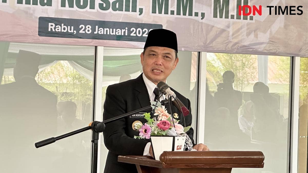 Gubernur Kalbar, Ria Norsan. 