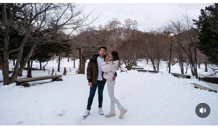 Audrey Vanessa dilamar di Jepang