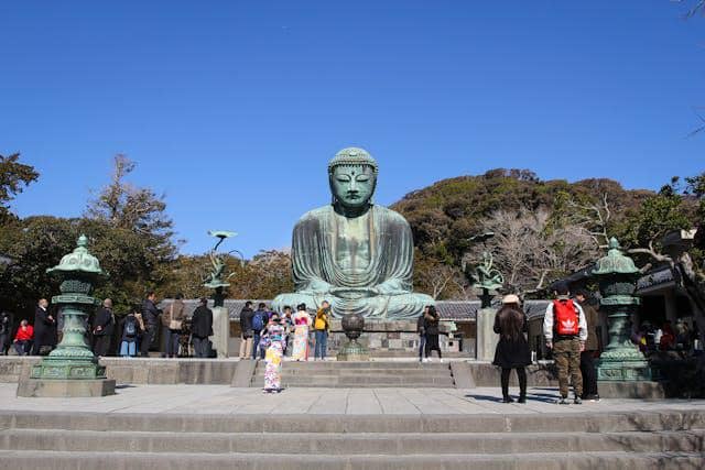 Patung Buddha di Kamakura