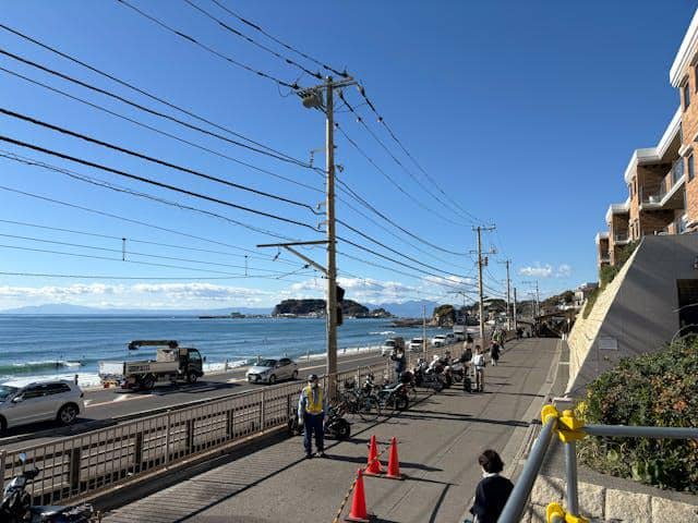 Suasana pesisir pantai