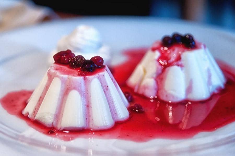 ilustrasi panna cotta