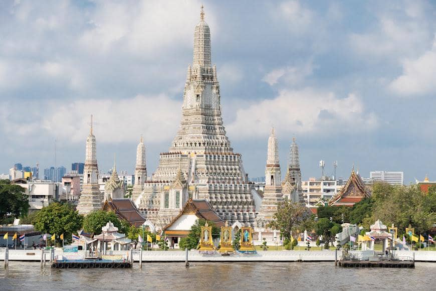 ilustrasi Wat Arun Temple, Bangkok