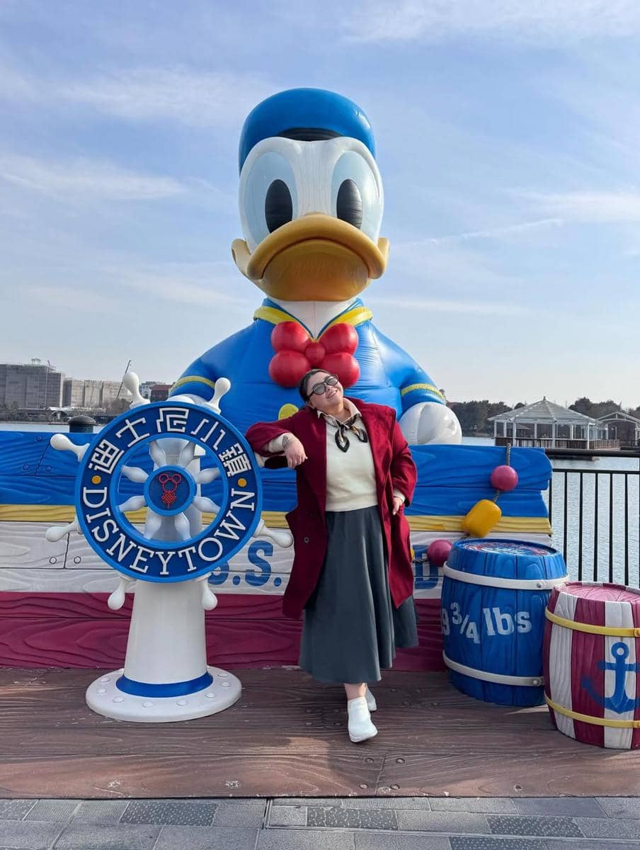 Keluarga Clarissa Putri ke Disneyland Shanghai