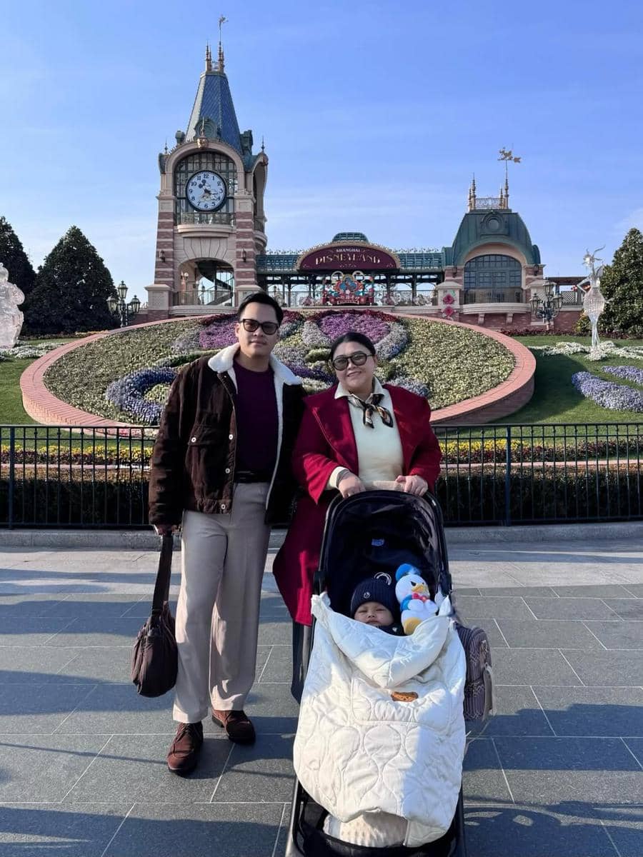 Keluarga Clarissa Putri ke Disneyland Shanghai