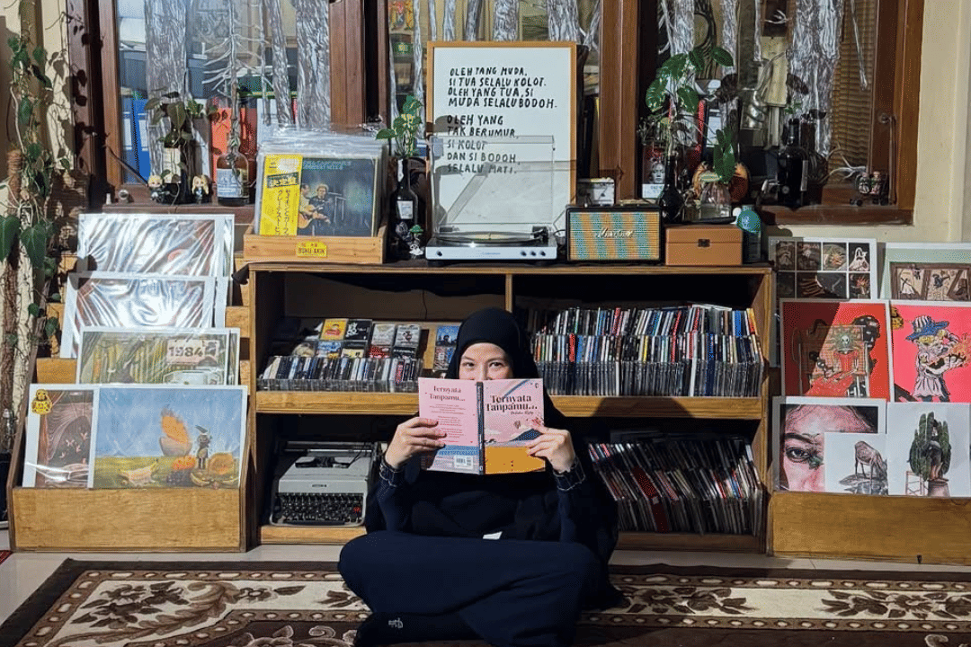 Natasha Rizky dan bukunya Ternyata Tanpamu