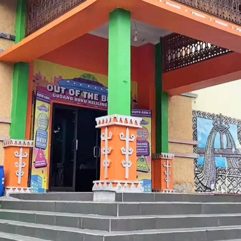 Event Bazzar Buku Out Of The Book Gudang Buku Keliling (GBK) Hadir di Taman Budaya Lampung