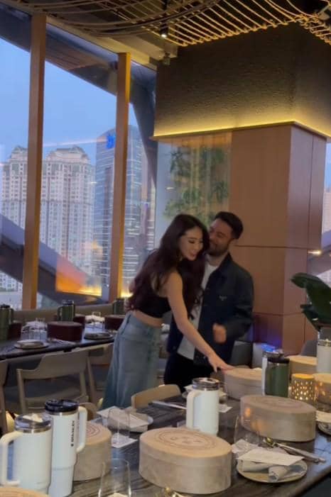 Ranggaz Laksamana Gelar Dinner Bareng Bridesmaid-Groomsmen (instagram.com/angieprijanto)