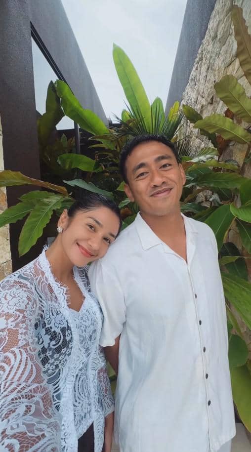 Fanny Ghassani Gelar Upacara Melaspas Vila Barunya (instagram.com/fannyghassani)