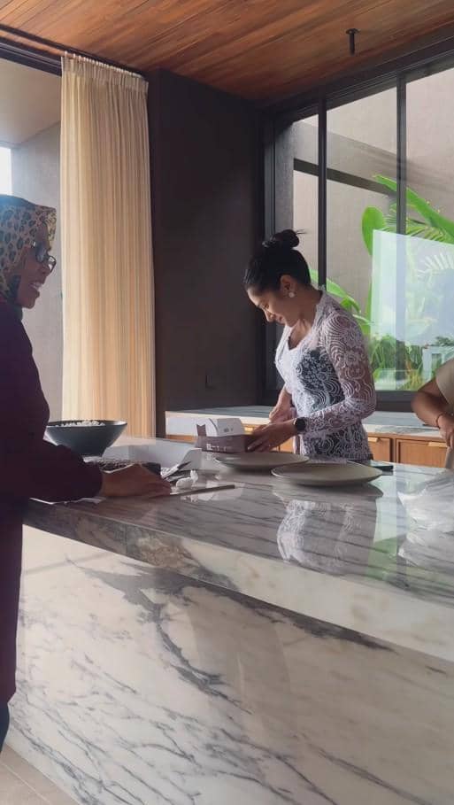 Fanny Ghassani Gelar Upacara Melaspas Vila Barunya (instagram.com/fannyghassani)