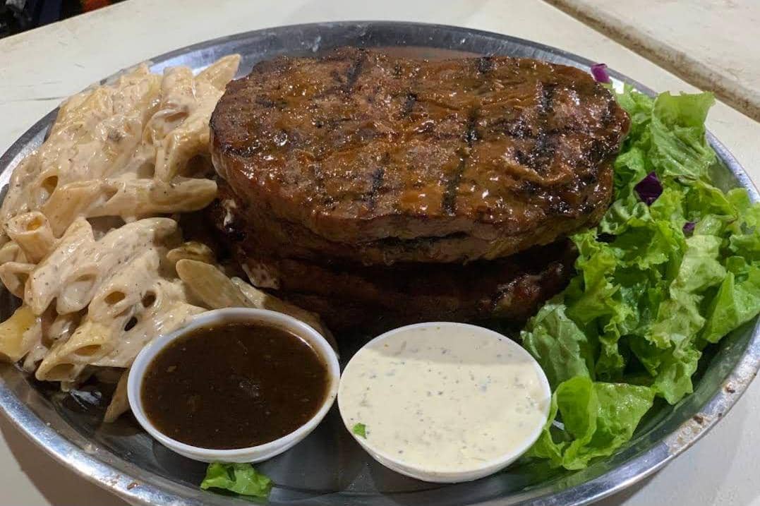 potret hidangan steak di Gillnet Grill 