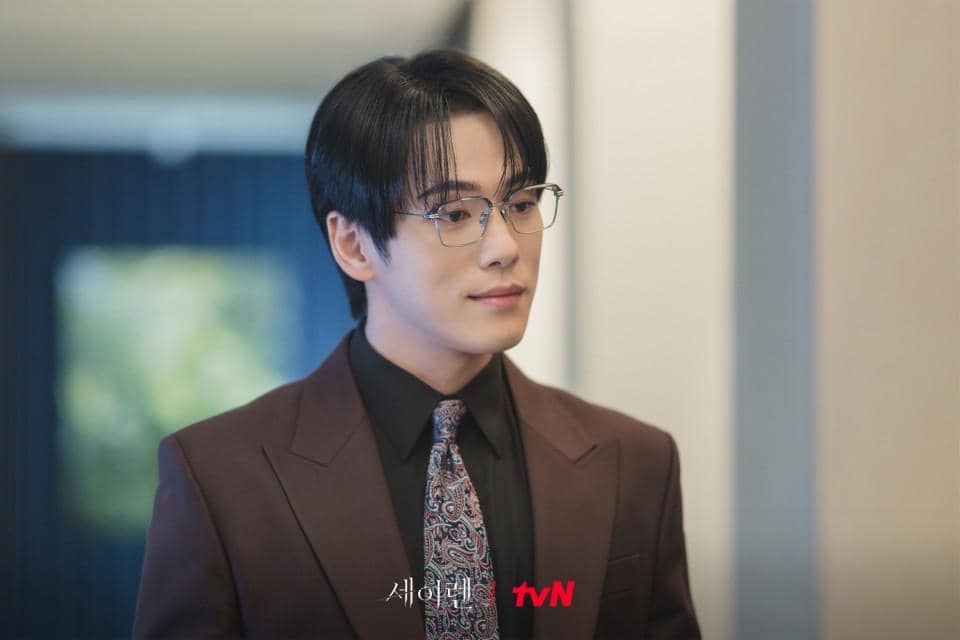 potret Kim Jung Hyun di Drakor Siren’s Kiss