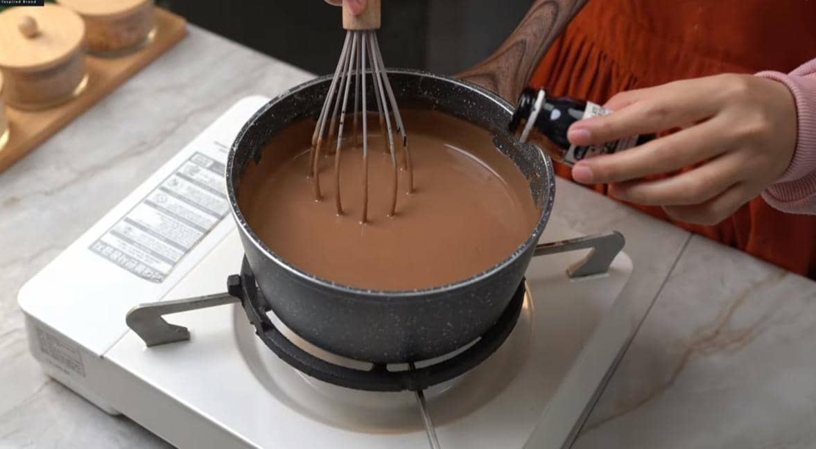 ilustrasi membuat adonan jelly 