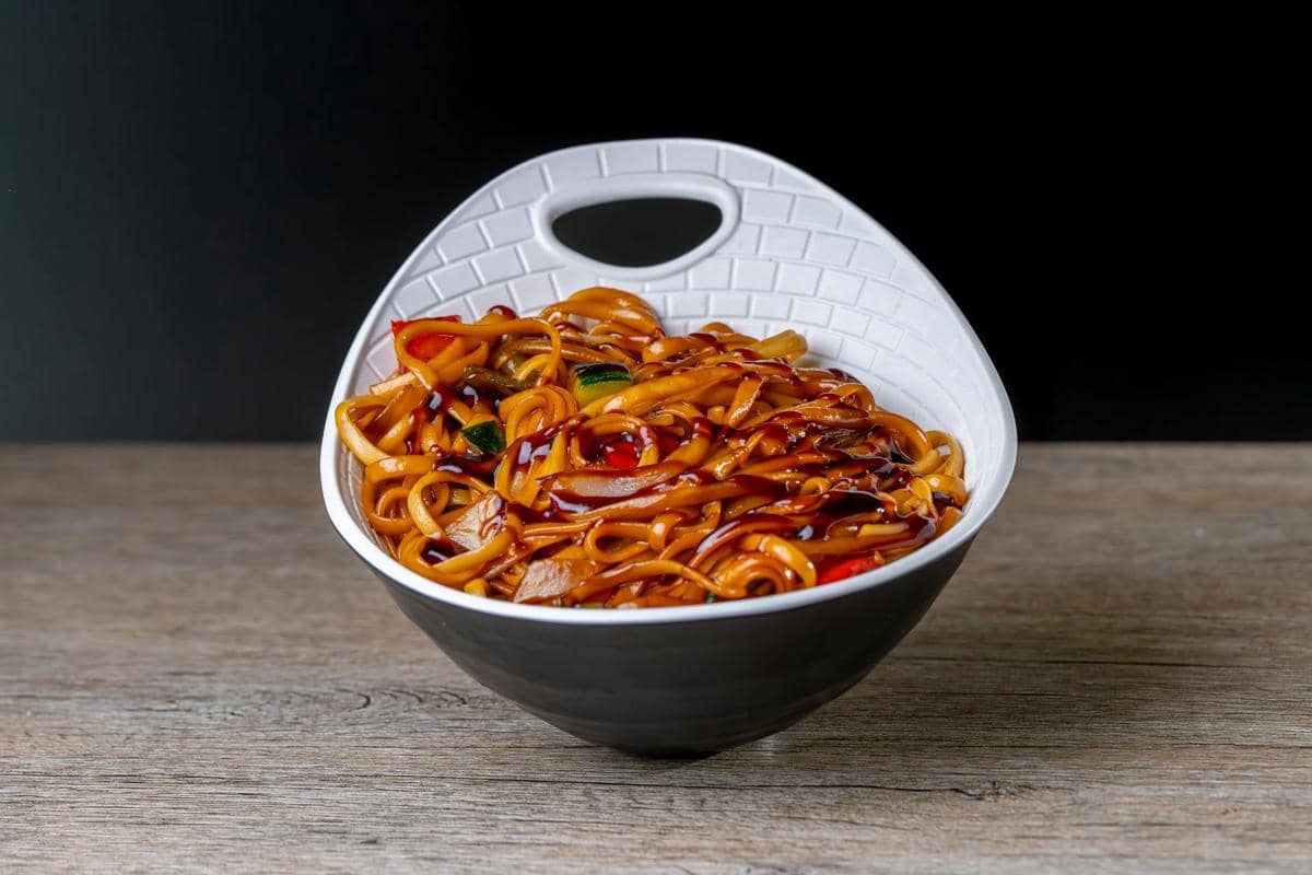 ilustrasi mi goreng kimchi 