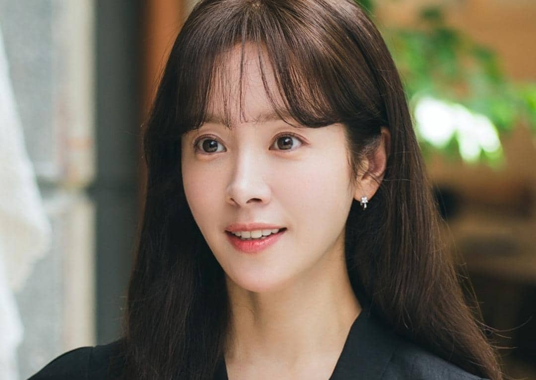 Han Ji Min di drama The Practical Guide to Love