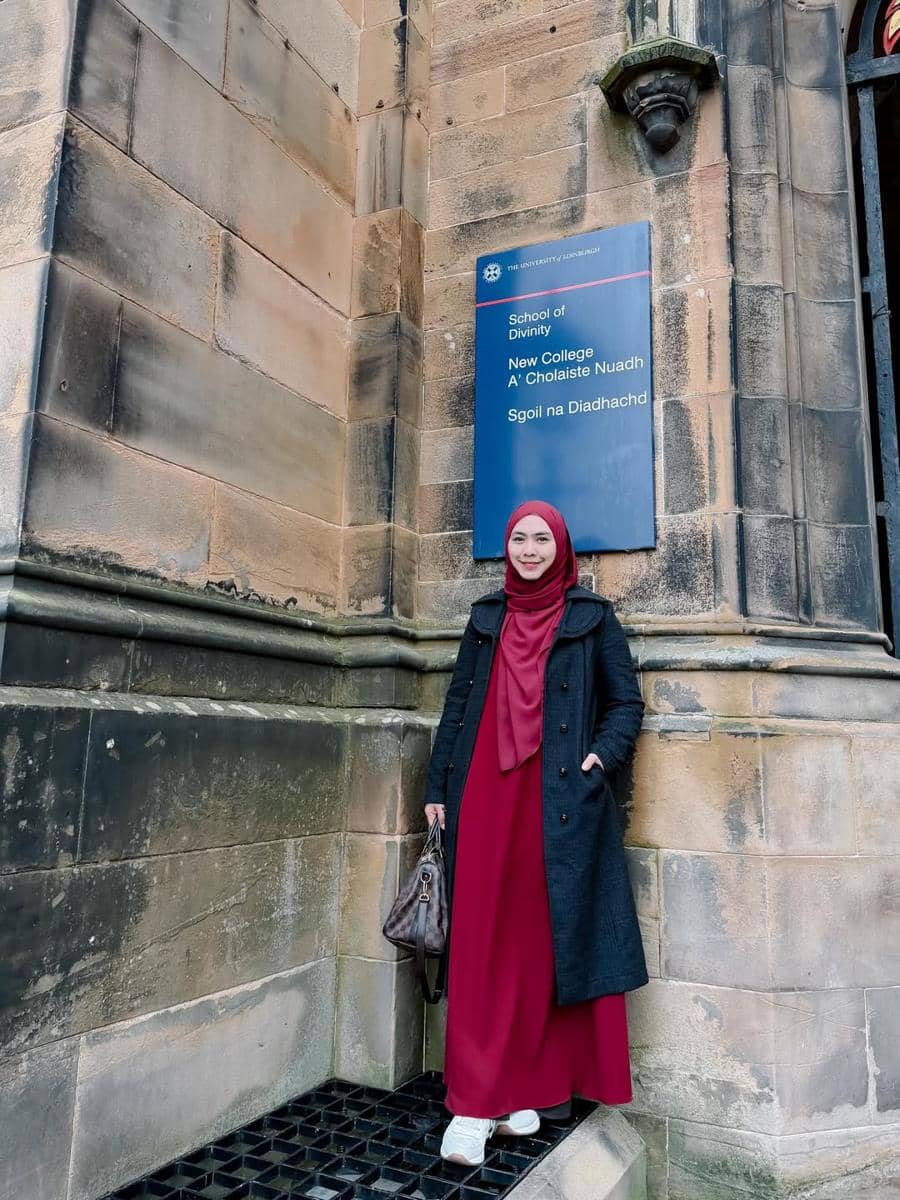 Oki Setiana Dewi safari dakwah di University of Edinburgh