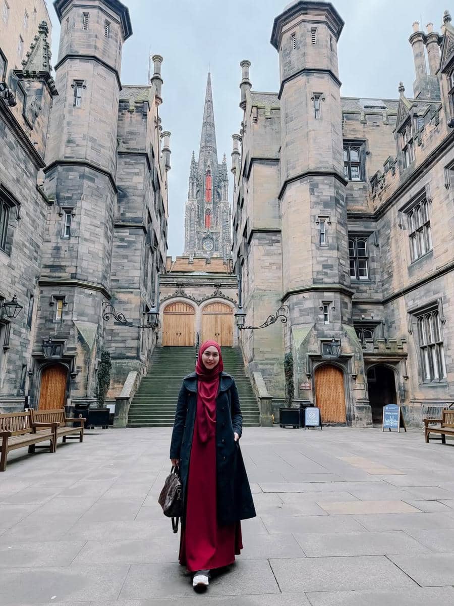 Oki Setiana Dewi safari dakwah di University of Edinburgh