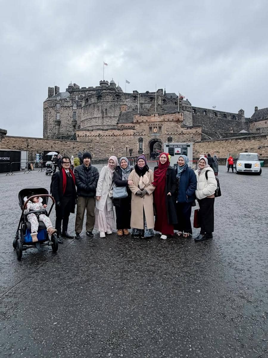 Oki Setiana Dewi safari dakwah di University of Edinburgh