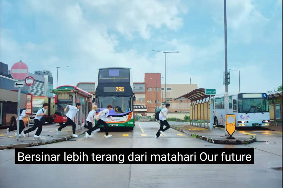 cuplikan MV "Hey! Hey!"