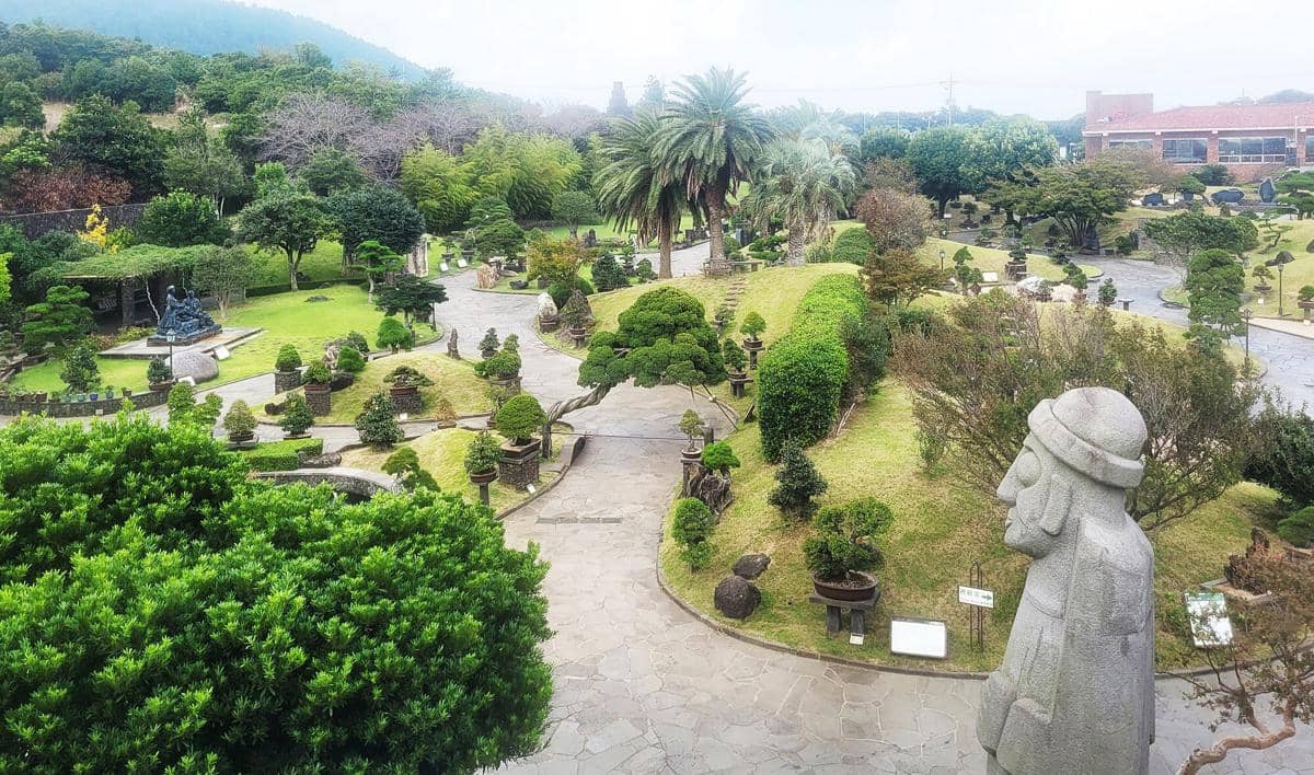 potret Spirited Garden