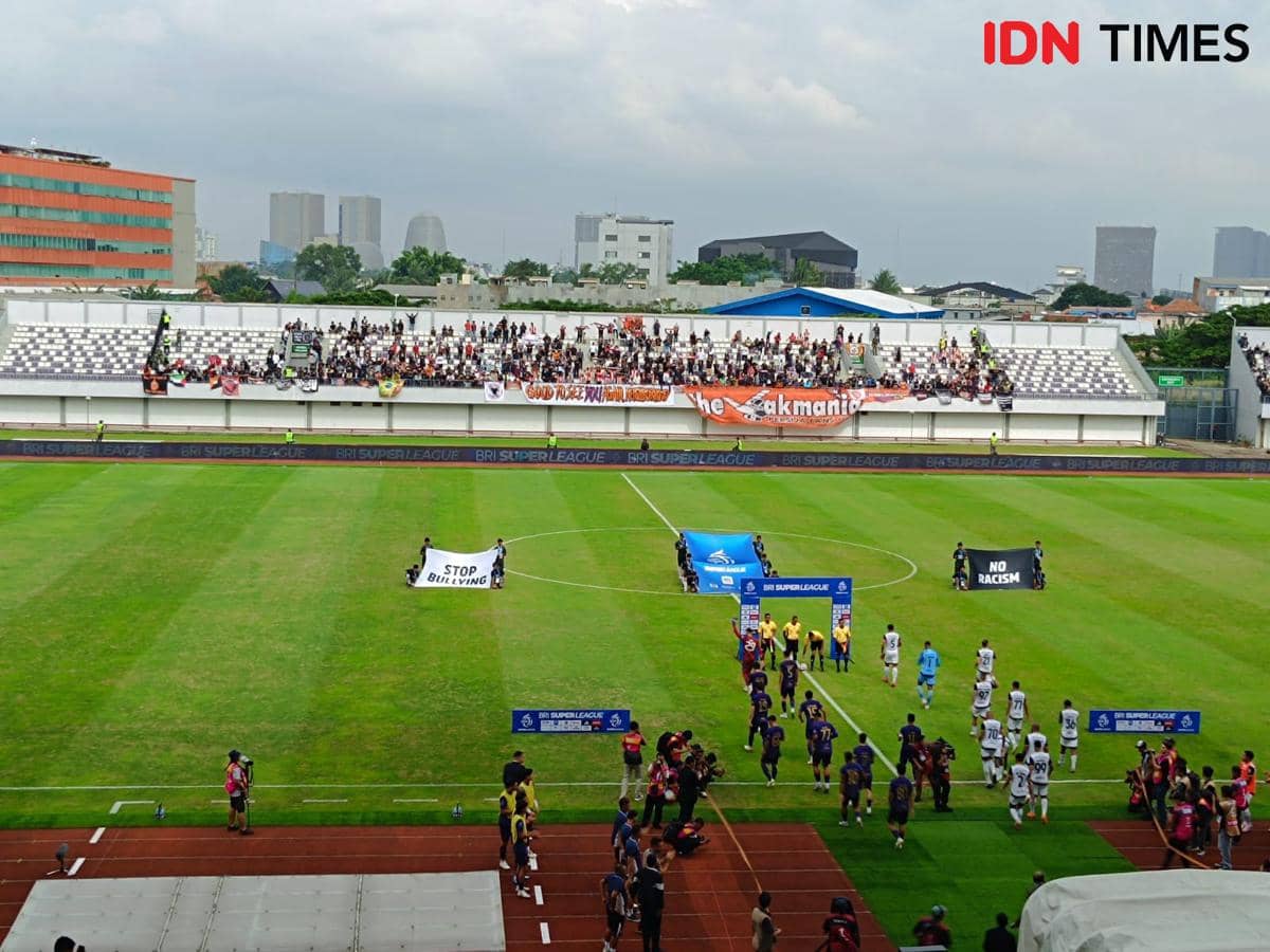 The Jakmania ikut dalam lawatan Persija Jakarta ke markas Persita Tangerang