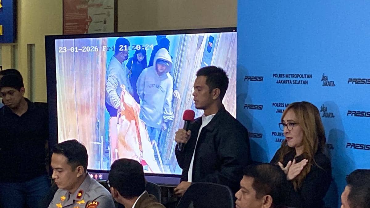 Selebgram Lula Lahfah ditemukan meninggal dunia di apartemennya di Jakarta Selatan pada Jumat (23/1/2026) sore.