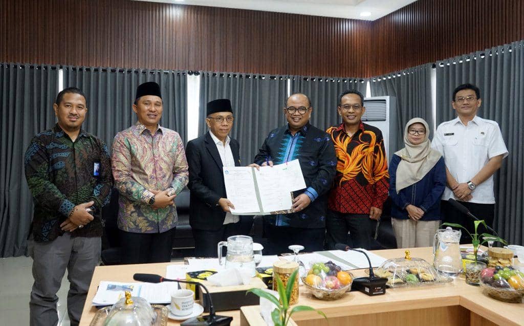 Serah Terima Hibah Lahan Itera di Ruang Rapat Gedung A Itera