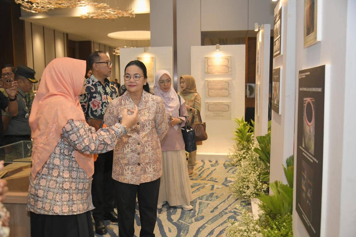 kh sholeh darat, agustina, pahlawan nasional