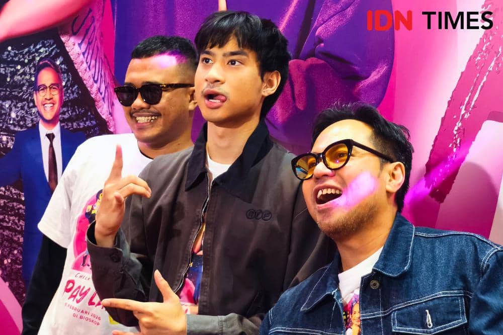 Potret Devano di press conference film Check Out Sekarang, Pay Later di Jakarta, Kamis (29/1/2026)